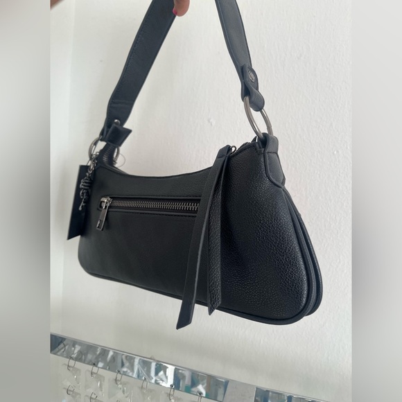 Ed Hardy NWT shoulder bag w/crossbody strap pink classic tattoo. 🩷🤍🖤🩷 - Picture 6 of 6